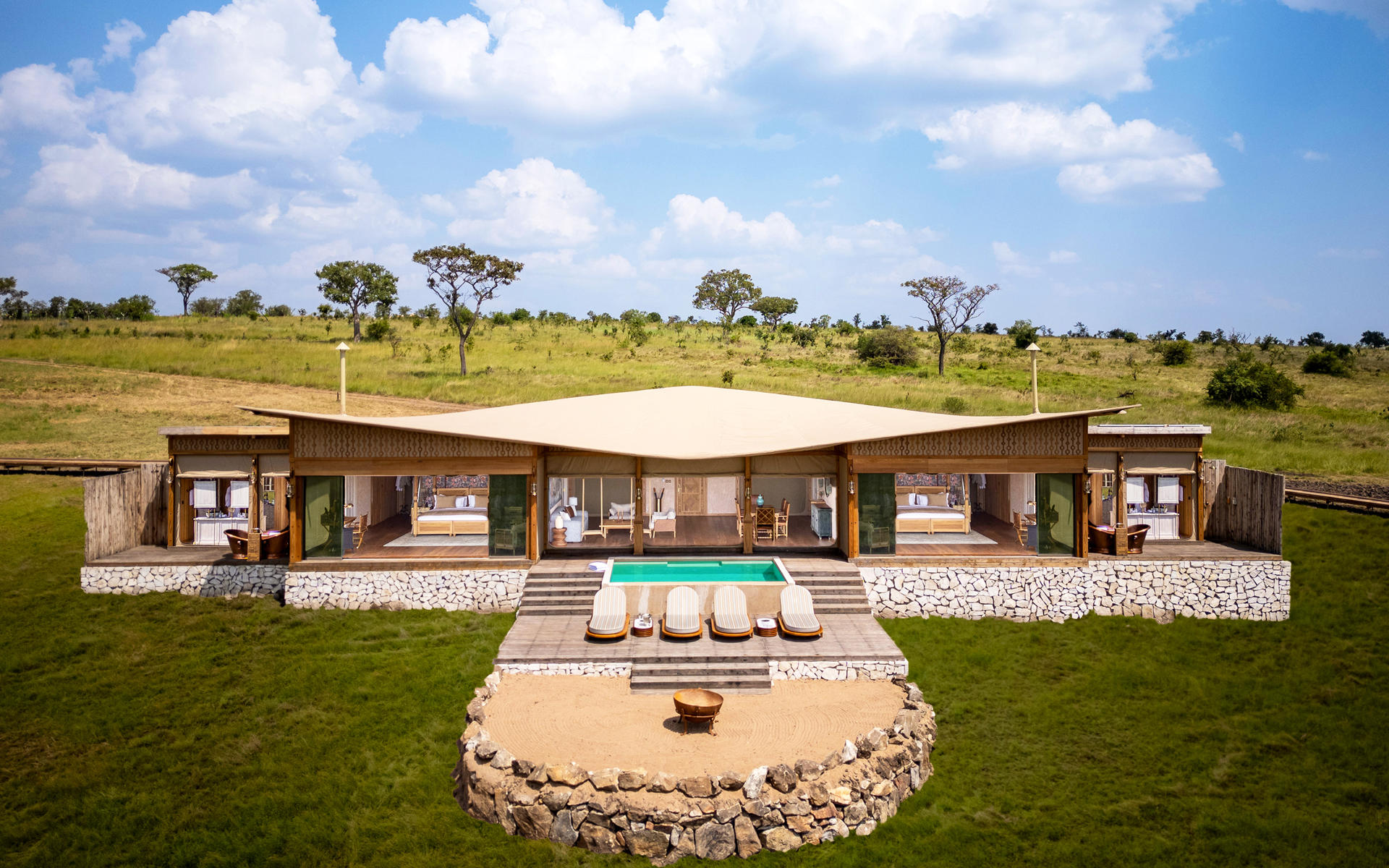 Family villa beside the Mara River